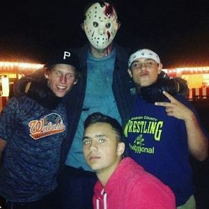 Meet your Posher, Levi